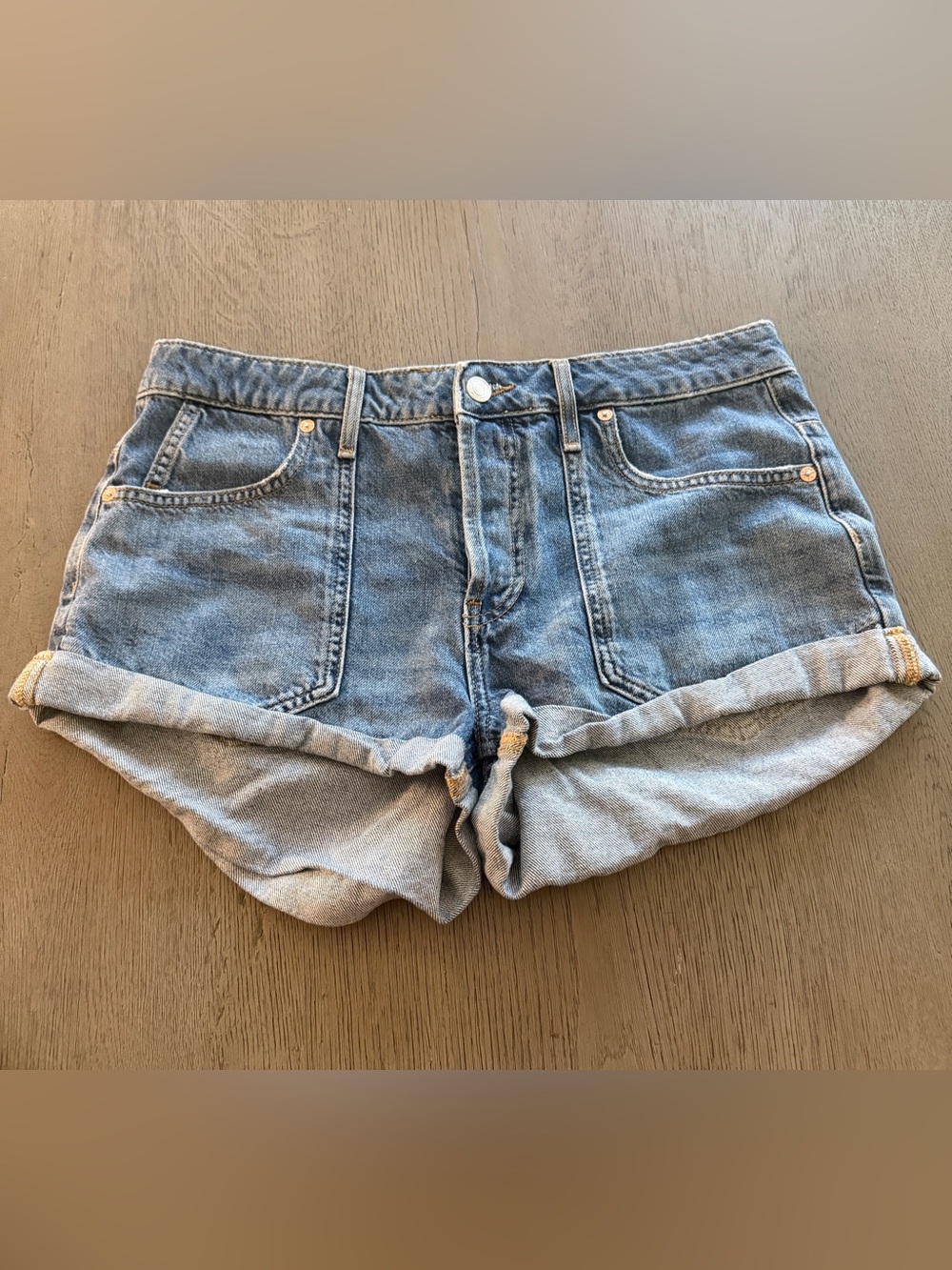 We The Free Cuffed Denim Shorts Size 28